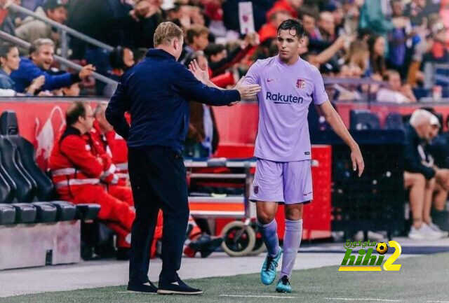 لاعب برشلونة يوجه رسالة إلى كومان بعد رحيله