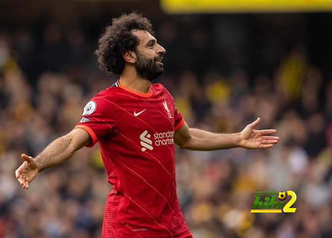 يديو : مشجع عراقي يقوم بذبح خروف لمحمد صلاح