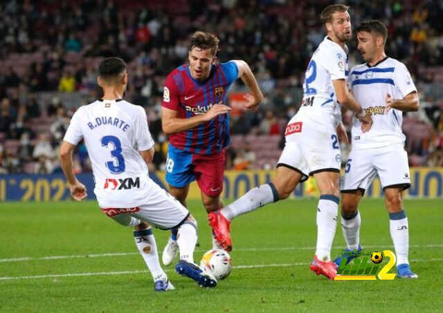 بيدريرول يسخر بقوة من خط دفاع برشلونة