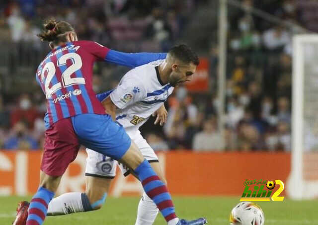 أليكسيس يطالب بضم لاعب ألافيس إلى منتخب إسبانيا
