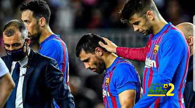 أجويرو يثير القلق في برشلونة