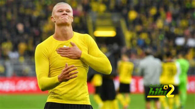 الكشف عن تكلفة رحيل هالاند عن بوروسيا دورتموند