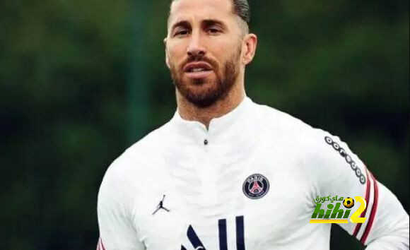 سانز يحرج جماهير ريال مدريد دفاعًا عن راموس