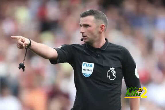 مايكل أوليفر حكمًا لمباراة ليفربول وأرسنال