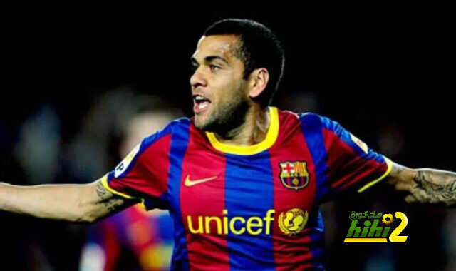 هل يحتاج برشلونة إلى داني ألفيس في هذه المرحلة؟