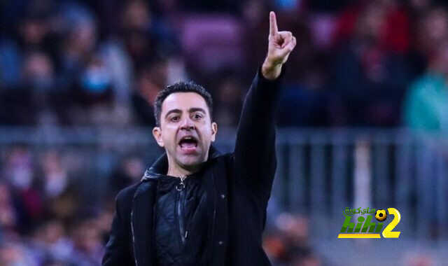 بيدريرول يشيد بمستوى برشلونة مع تشافي