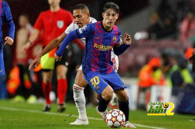 سانتياغو يكشف عن توقعه لمصير برشلونة في دوري الأبطال