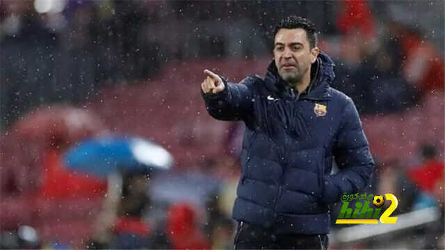 لويس فيجو يوضح رأيه في مستوى برشلونة مع تشافي