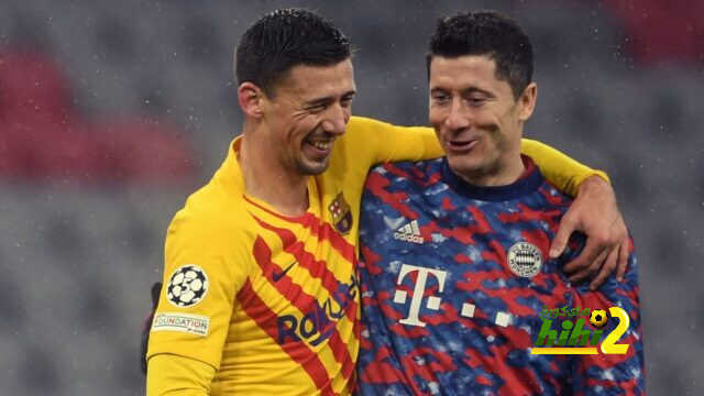 ماذا قال ليفاندوفسكي للاعب برشلونة لونجليه كي يضحكه ؟