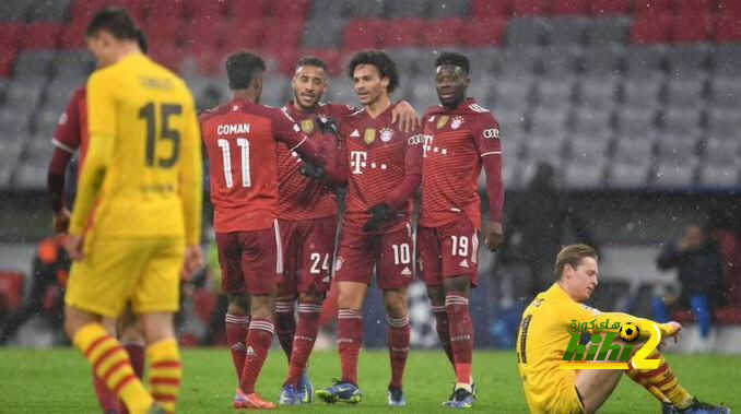 لويس ميلا يستعبد عودة برشلونة إلى سابق عهده