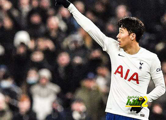 لاعب العام في توتنهام
