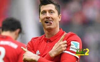 ليفاندوفيسكي ساخرا : الآن أنا لدي كرة ذهبية !