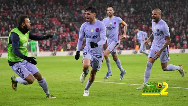 برشلونة يقترب من تجديد عقد نجم الفريق