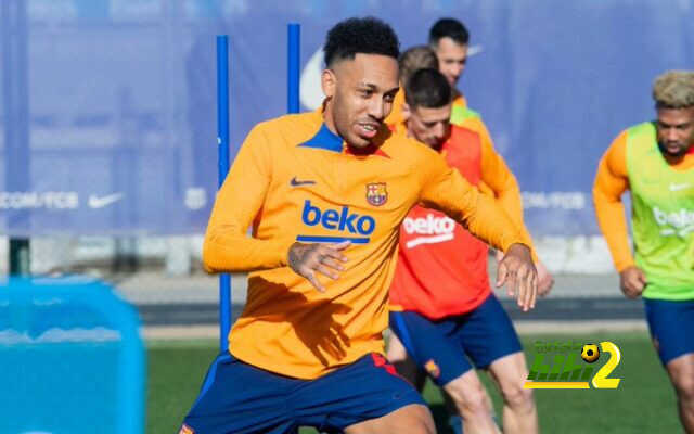 الآرسنال يساهم في راتب أوباميانج مع برشلونة