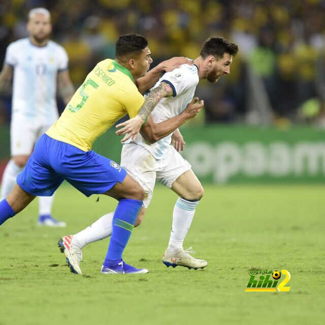 كاسميرو يكشف طريقة إيقاف ميسي خلال مباراة دوري أبطال أوروبا