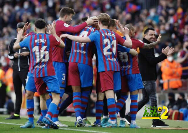 سداسي برشلونة يتدرب رغم الراحة