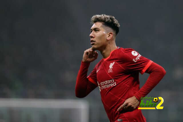 فيرمينو قدم دوره الهجومي / الدفاعي بشكل مثالي!