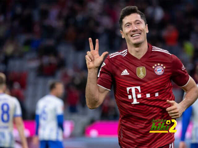 برشلونة يستهدف التعاقد مع ليفاندوفسكي حال فشل ضم هالاند