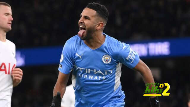 تشيلسي وباريس يحددا محرز كهدف للميركاتو الصيفي!