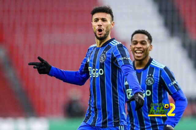 تفاصيل عرض برشلونة لضم ظهير أياكس