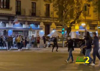 فيديو: مشاجرة عنيفة في شوارع الأندلس بين جماهير وست هام وفرانكفورت