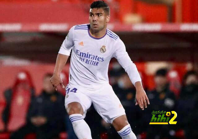 كاسيميرو يشيد بزملائه بعد تخطي عقبة ريال مايوركا