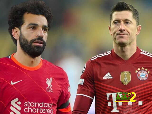 برشلونة يراقب صلاح وليفاندوفسكي لتدعيم الهجوم في الصيف