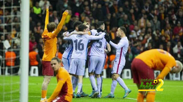 فيديو: موقف شجاع من نجم برشلونة بعد مباراة غلطة سراي