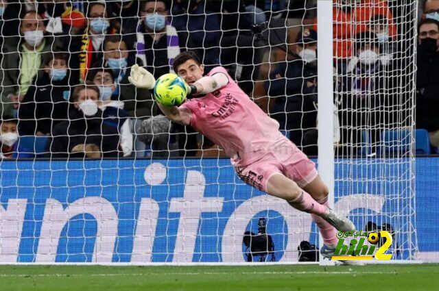 كورتوا يعلق على هزيمة ريال مدريد برباعية أمام برشلونة