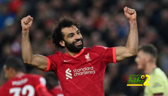 صلاح الأوفر حظًا للفوز بأفضل لاعب في البريميرليج نهاية الموسم .. بالدليل