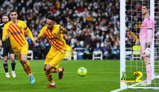 أوباميانغ .. مهاجم برشلونة الأفضل في القرن الحادي والعشرين!