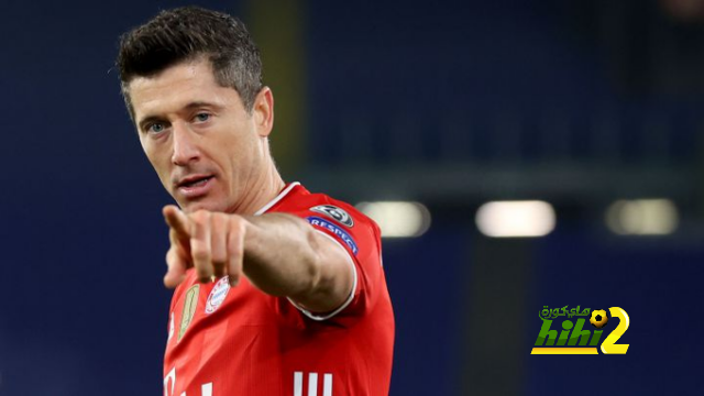 برشلونة يترقب وضع ليفاندوفيسكي في صمت