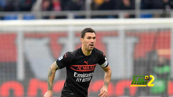 ميلان يفتقد رومانيولي أمام تورينو بالدوري الإيطالي