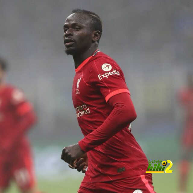 ساديو ماني ينتظر إنجازان في كلاسيكو مانشستر يونايتد