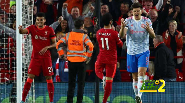 ليفربول يستهل كارنفاله السنوي بثنائية في مرمى اليونايتد بالشوط الأول!