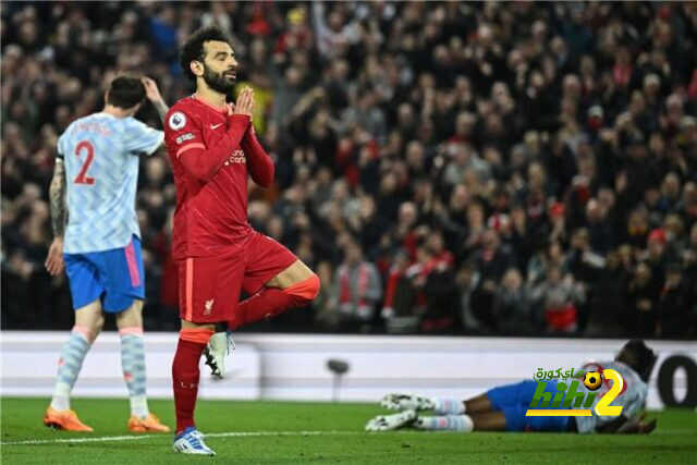 محمد صلاح يدافع عن نفسه بعد تصريحاته عن مانشستر يونايتد
