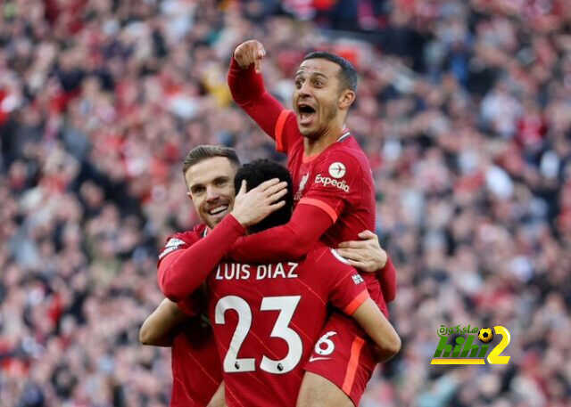 قصة إنتقال ألكانتارا إلى مانشستر يونايتد