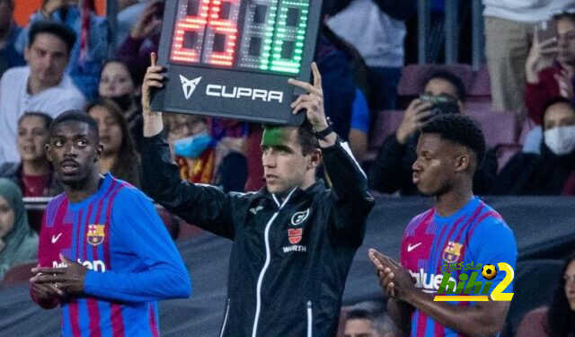 ظروف نجاح تشافي مع برشلونة .. أفضل من كومان
