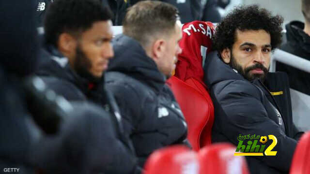 محمد صلاح في الدكة .. ما هو السبب.. ؟!