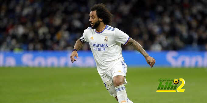الغموض يحيط بمستقبل مارسيلو مع ريال مدريد