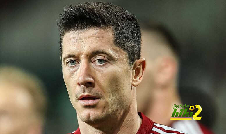 مشاكل برشلونة .. أكبر منك يا ليفاندوفسكي
