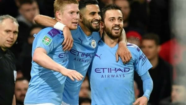 محرز ينافس دي بروين و بيرناندو على جائزة الافضل !