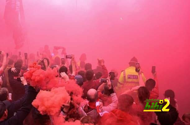 جمهور ليفربول يحتل الأنفيلد قبل المباراة المصيرية أمام ولفرهامبتون