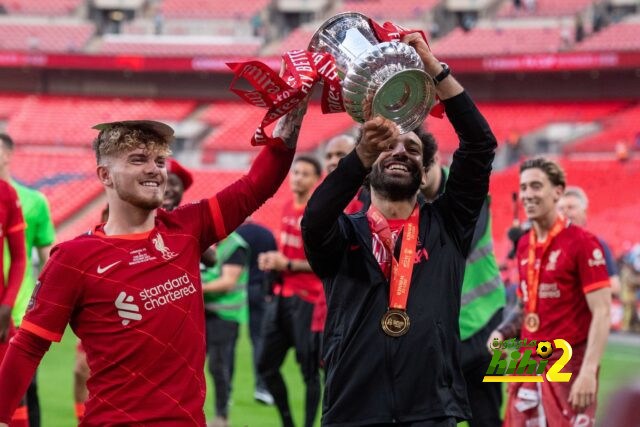 هارفي إليوت: أتوسل إلى محمد صلاح يوميًا من أجل تجديد عقده