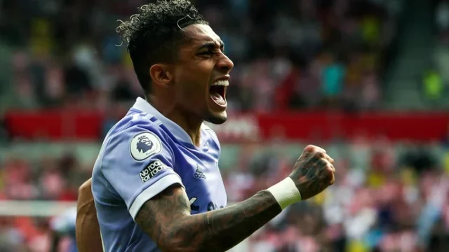 برشلونة يستعد لتقديم عرض رسمي من أجل رافينيا !!