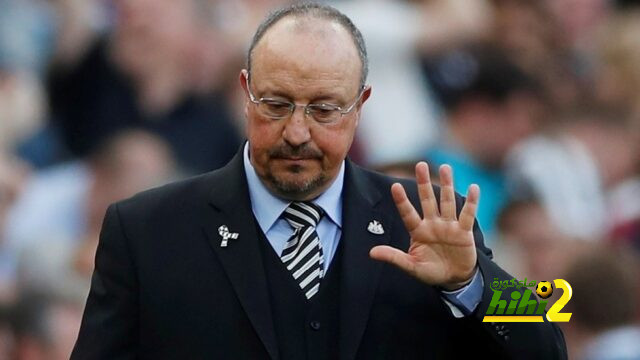 رافا بينتز يشكو من تجاهله في ريال مدريد ويرشح ليفربول للقب