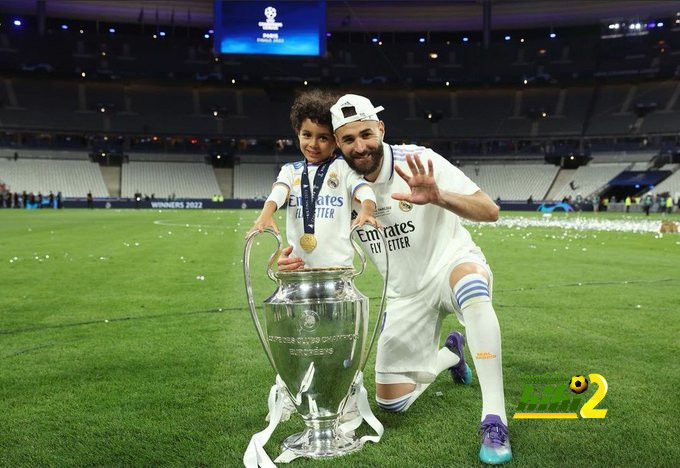 بنزيما أنجح لاعب فرنسي في التاريخ