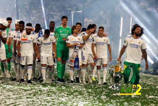 صور: شاهد تواضع نجم ريال مدريد أثناء الاحتفالات