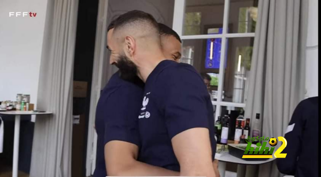أحمد السقا والمرحوم خالد صالح كشفا حقيقة عناق مبابي وبنزيما !