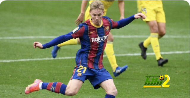 تقارير عن اتفاق برشلونة مع مانشستر يونايتد على بيع دي يونج